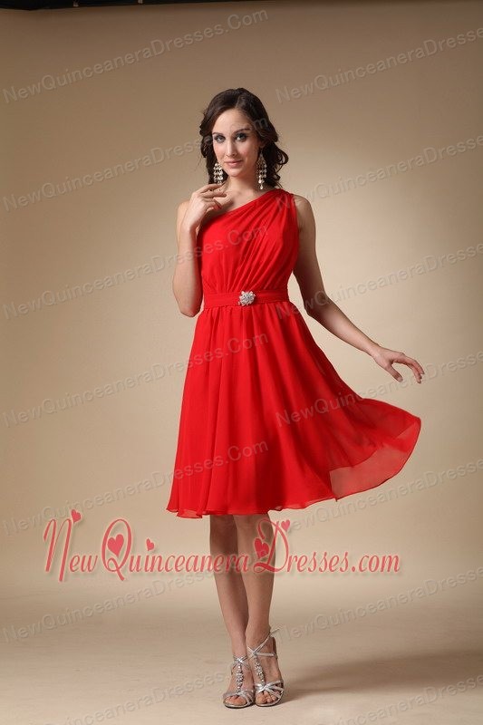 dama red dresses
