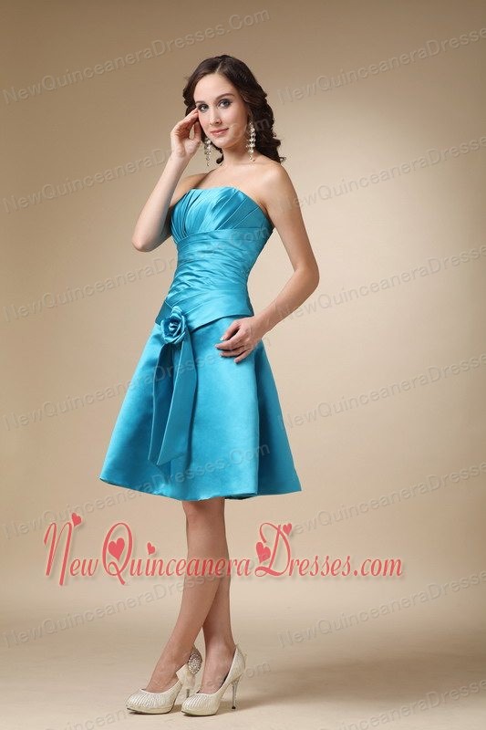 Turquoise A-line Strapless Knee-length Satin Hand Made Flower Quinceanera Dama Dresses