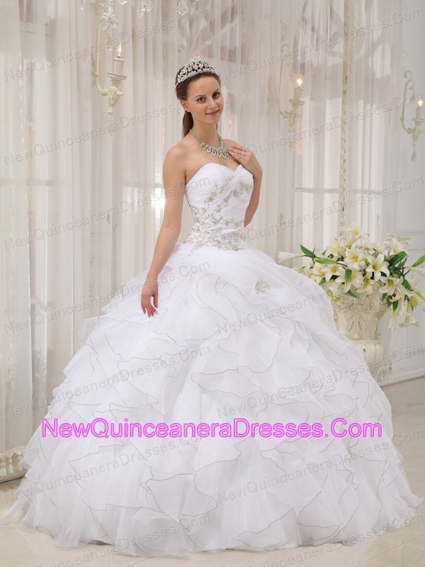 quinceanera dresses under 200