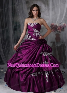 2015 Beautiful Ball Gown Pick-ups Quinceanera Dress With Beading and Ruched