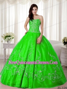 Ball Gown Sweetheart Floor-length Organza Beading and Embroidery Beautiful Quinceanera Dress