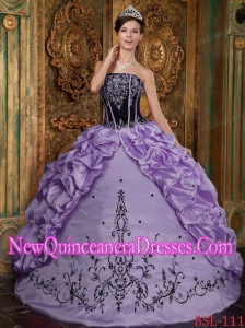 Luxurious Lavender Ball Gown Strapless Embroidery Taffeta Quinceanera Dresses