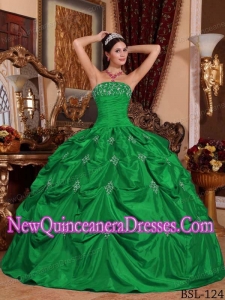 A Green Ball Gown Strapless With Appliques Simple Quinceanera Dresses