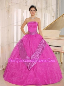Plus Size Hot Pink Beaded Decorate 2013 Quinceanera Gowns With Strapless Quinceanera Dresses