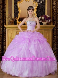 Simple Quinceanera Dresses In Lavender Ball Gown Strapless With Organza Beading