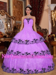 Simple Quinceanera Dresses In Lavender Strapless With Organza Lace Appliques