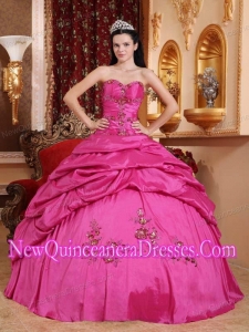 Cheap Ball Gown Floor-length Sweetheart Appliques Taffeta Quinceanera Dress