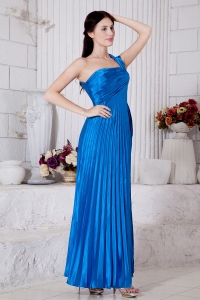 Blue Empire One Shoulder Ankle-length Taffeta Pleat Dama Dresses for Quinceanera
