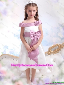 Off The Shoulder White little Girl Pageant Dresses with Flower and Bowknot