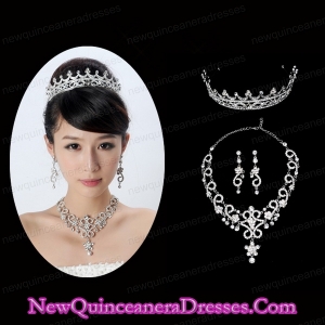 Unique Alloy With Rhinestone Ladies Jewelry Sets