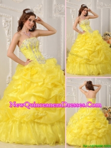 Classical Yellow Pretty Sweet 15 Dresses with Beading and Ruffles
