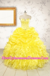 2015 Popular Sweetheart Yellow Quinceanera Dresses with Beading