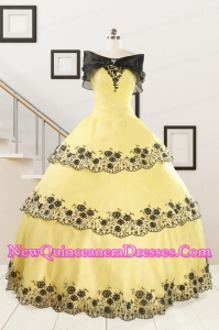 Pretty Ball Gown Appliques Quinceanera Dress for 2015