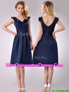 Beautiful V Neck Navy Blue Empire Dama Dress with Cap Sleeves