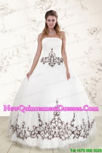 2015 Elegant Appliques Strapless White Quinceanera Dresses