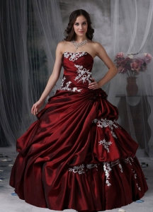 Custom Made Burgundy Ball Gown Strapless Quinceanera Dress Taffeta Appliques Floor-length