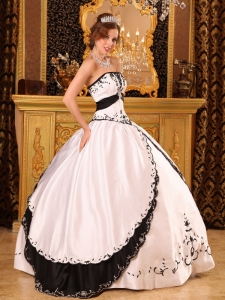 Black Strapless Dress on New Quinceanera Dresses2013 Quinceanera Gowns Personal Blog