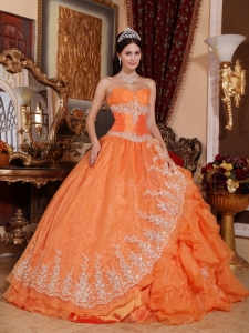 Gorgeous Orange Red Quinceanera Dress Sweetheart Organza Beading Ball Gown