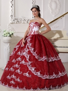 Modest Wine Red and White Quinceanera Dress Strapless Organza Appliques Ball Gown
