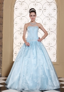 Elegant Light Blue Quinceanera Dress Strapless With Embroidery Bodice and Beading In USA