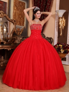 Romantic Red Quinceanera Dress Strapless Tulle Beading Ball Gown