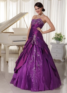 Taffeta and Organza Eggplant Purple A-line Sweetheart Quinceanera Gowns With Appliques and Beading