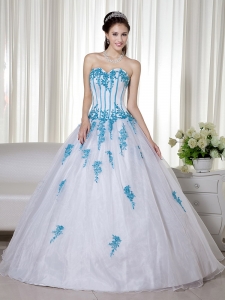 White Ball Gown Sweetheart Floor-length Taffeta and Organza Appliques Quinceanera Dress