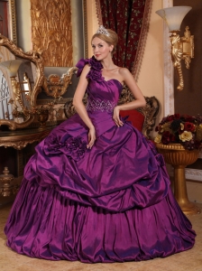 Informal Purple Quinceanera Dress One Shoulder Taffeta Beading Ball Gown