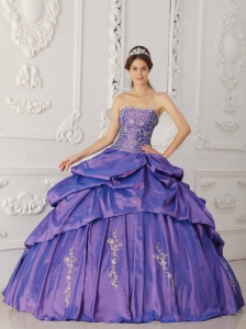 Elegant Purple Quinceanera Dress Strapless Taffeta Embroidery and Beading Ball Gown