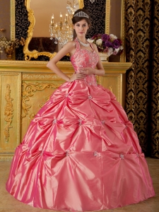 Luxuriously Waltermelon Quinceanera Dress Halter Tafftea Appliques Ball Gown