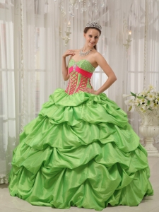 Beautiful Spring Green Quinceanera Dress Sweetheart Taffeta Beading Pick-ups Ball Gown