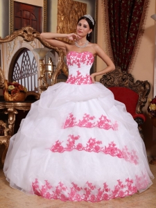 Popular White Quinceanera Dress Sweetheart Organza Appliques Ball Gown