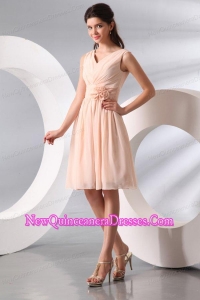 Empire V-neck Champagne Hand Made Flower and Ruching Short Dresses for Dama