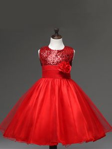 Latest Scoop Sleeveless Little Girls Pageant Dress Knee Length Sequins and Hand Made Flower Red Tulle