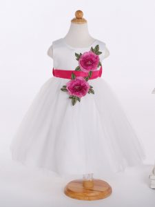 Best Tulle Sleeveless Knee Length Little Girls Pageant Dress Wholesale and Bowknot and Hand Made Flower