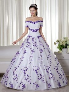 Low Price Short Sleeves Floor Length Embroidery Lace Up 15 Quinceanera Dress with White