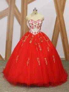 Designer Red Tulle Lace Up Sweetheart Sleeveless Quinceanera Dresses Sweep Train Embroidery and Ruffled Layers