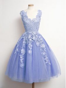 Deluxe Lavender A-line V-neck Sleeveless Tulle Knee Length Lace Up Appliques Quinceanera Dama Dress
