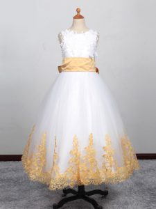 Scoop Sleeveless Tulle Little Girls Pageant Gowns Appliques Lace Up