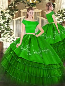 Fitting Floor Length Green Vestidos de Quinceanera Off The Shoulder Short Sleeves Zipper