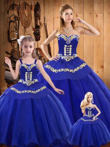 Pretty Tulle Sweetheart Sleeveless Lace Up Embroidery Quinceanera Dress in Blue