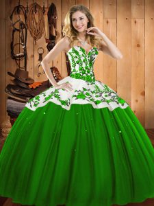Custom Made Sweetheart Sleeveless Satin and Tulle Quince Ball Gowns Appliques and Embroidery Lace Up