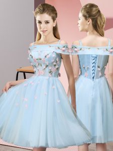 Knee Length Lace Up Court Dresses for Sweet 16 Light Blue for Wedding Party with Appliques