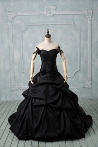 Black Ball Gowns Taffeta Off The Shoulder Sleeveless Pick Ups and Hand Made Flower Lace Up Quinceanera Dress Brush Train
