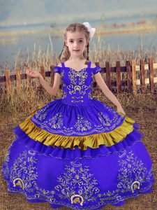 Satin Sleeveless Floor Length Little Girls Pageant Gowns and Beading and Embroidery