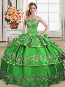 Elegant Floor Length Green Vestidos de Quinceanera Satin and Organza Sleeveless Ruffled Layers