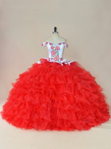 Deluxe Lace Up Vestidos de Quinceanera White And Red for Sweet 16 and Quinceanera with Embroidery and Ruffles Brush Train