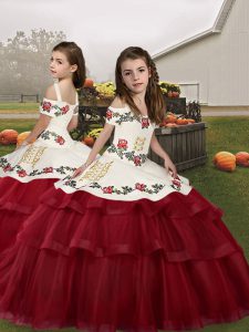 Low Price Wine Red Tulle Lace Up Little Girls Pageant Dress Wholesale Sleeveless Floor Length Embroidery