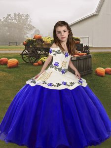 Stylish Floor Length Royal Blue Little Girls Pageant Gowns Organza Sleeveless Embroidery