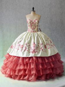 White And Red Sleeveless Satin and Organza Lace Up Vestidos de Quinceanera for Sweet 16 and Quinceanera
